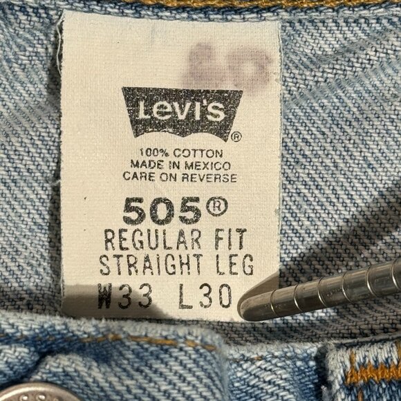 32w Y2K Vintage Levi’s 505 jeans - Picture 5 of 9